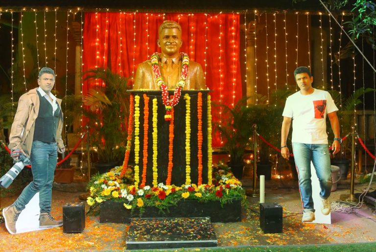 Puneeth Rajkumar Statue