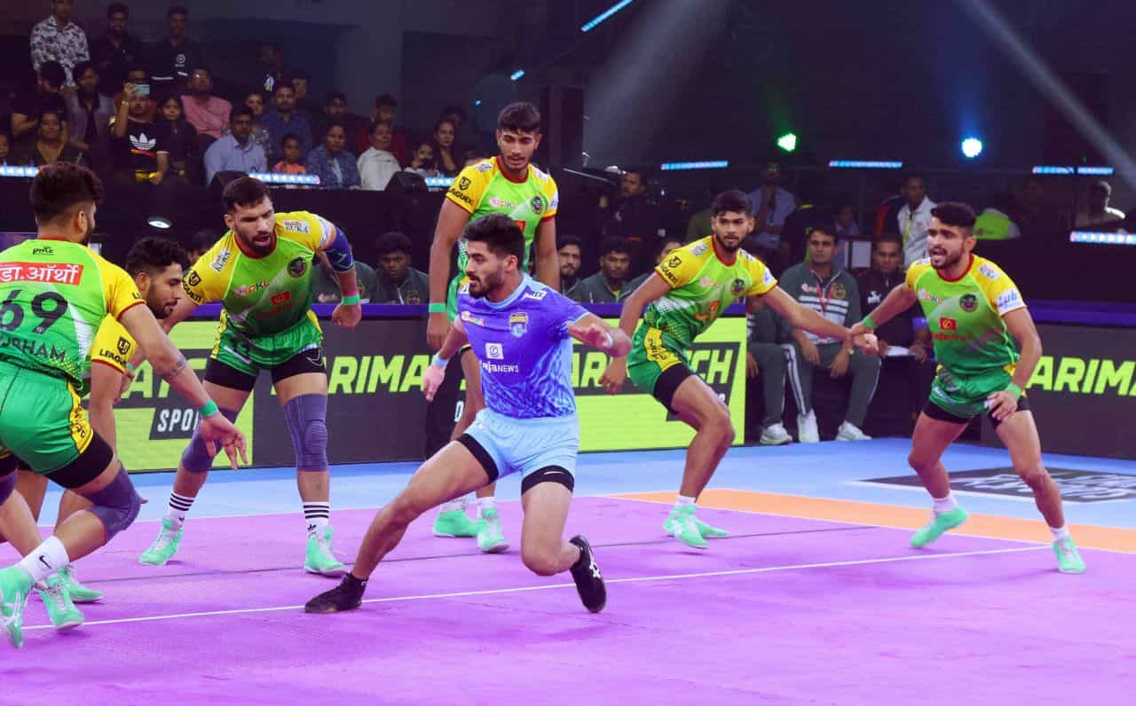 Patna Pirates and Bengal Warriorz in action at Noida on Friday