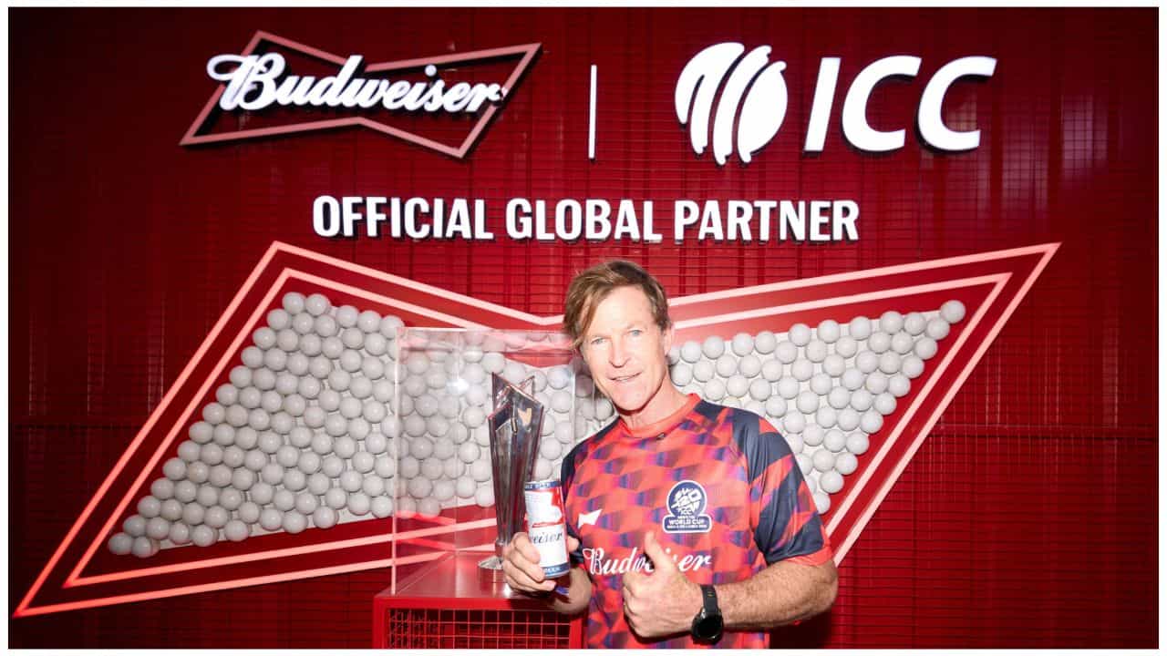 Jonty Rhodes Joins Budweiser 0.0