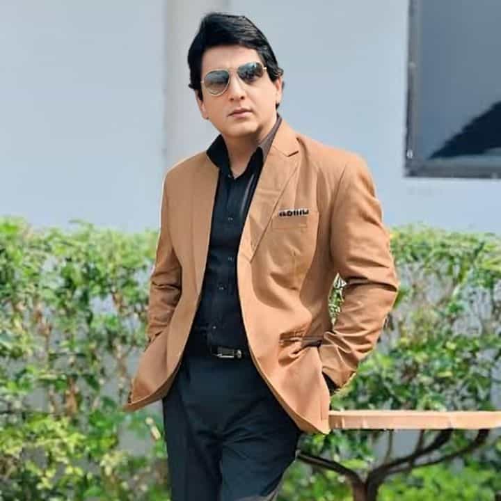 Saptrishi Ghosh as Shantanu