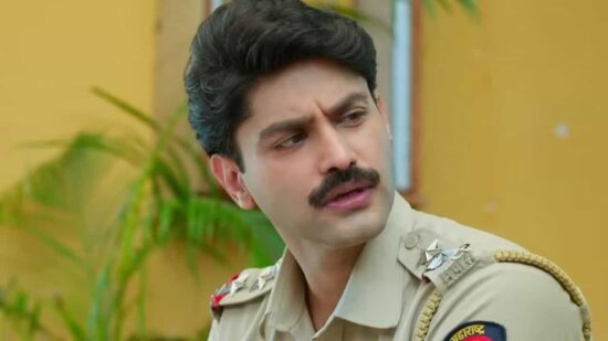 Rishi Saxena as Inspector Sanjay Bhosale